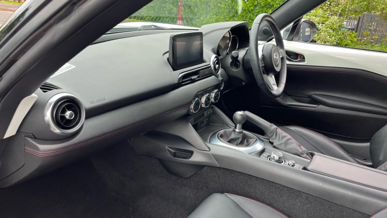 Mazda MX-5 2.0 Sport Nav 2dr Petrol Convertible